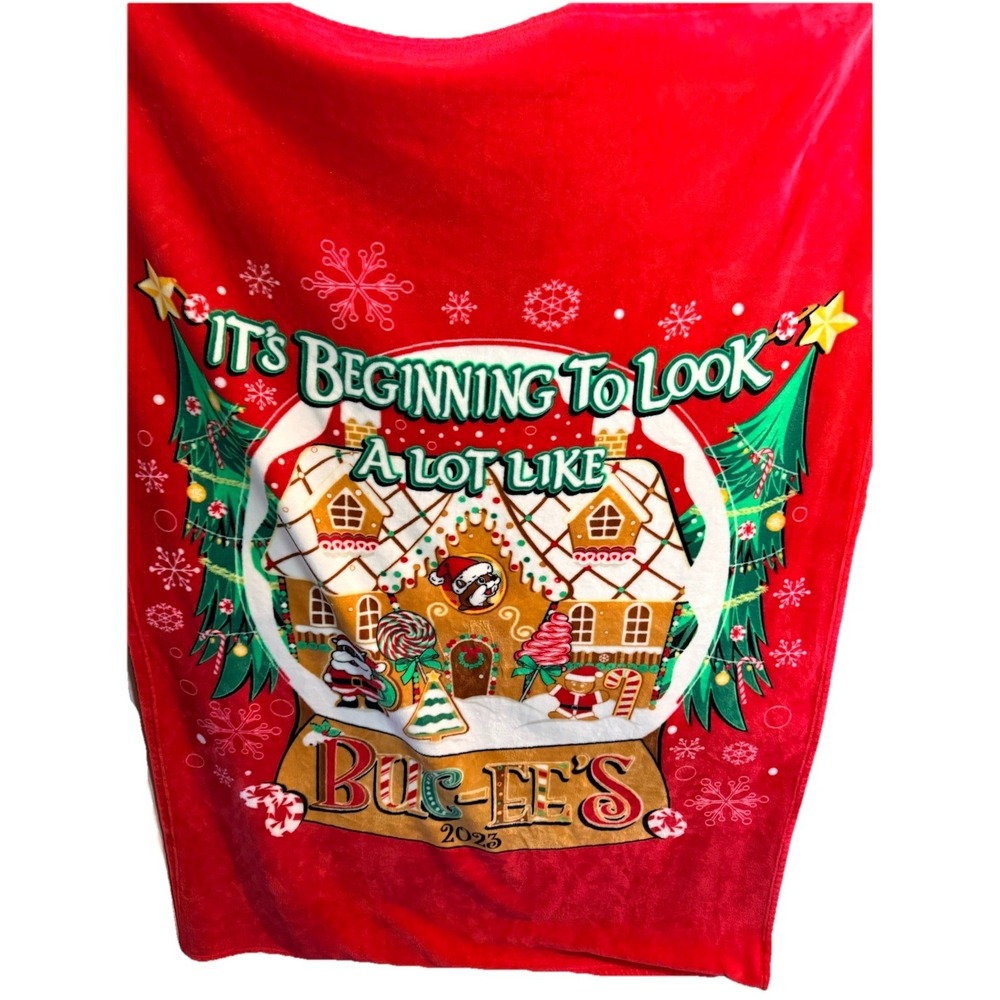 Buc-ee's It's Beginning‎ to Look A Lot Like Buc-we'd Holiday 2023 Blanket